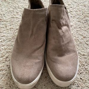 Beige Platform Shoes Size 10